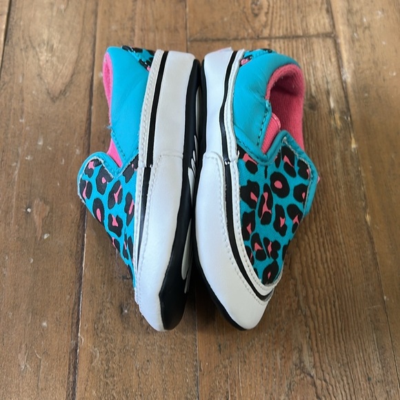 Vans aqua pink leopard soft sole sneakers - Picture 5 of 7
